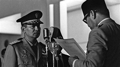  Der Putsch von 1965; Indiens turbulente Wendezeit und die Rolle von Sukarno